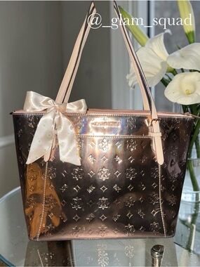 Michael Kors Metallic Rose Gold Tote Bag EUC
